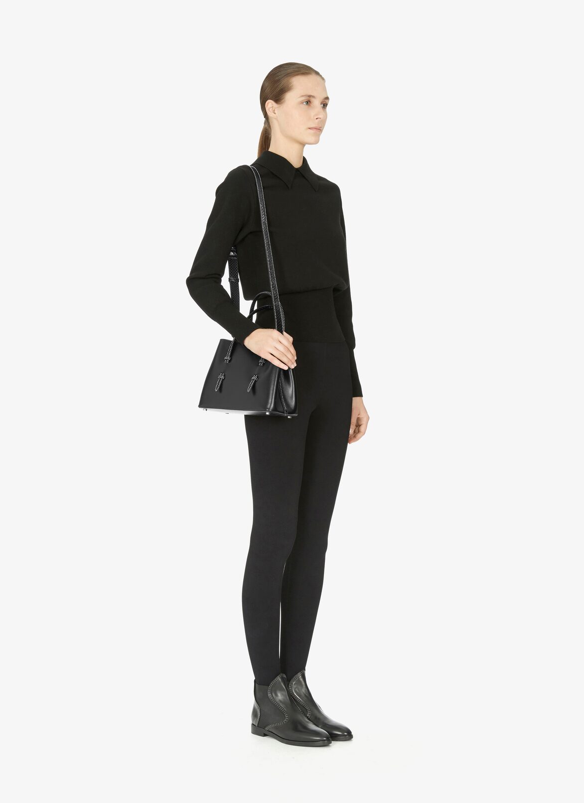 Mina 25 Tote Bag ALAÏA BLACK MINA 25 TOTE BAG